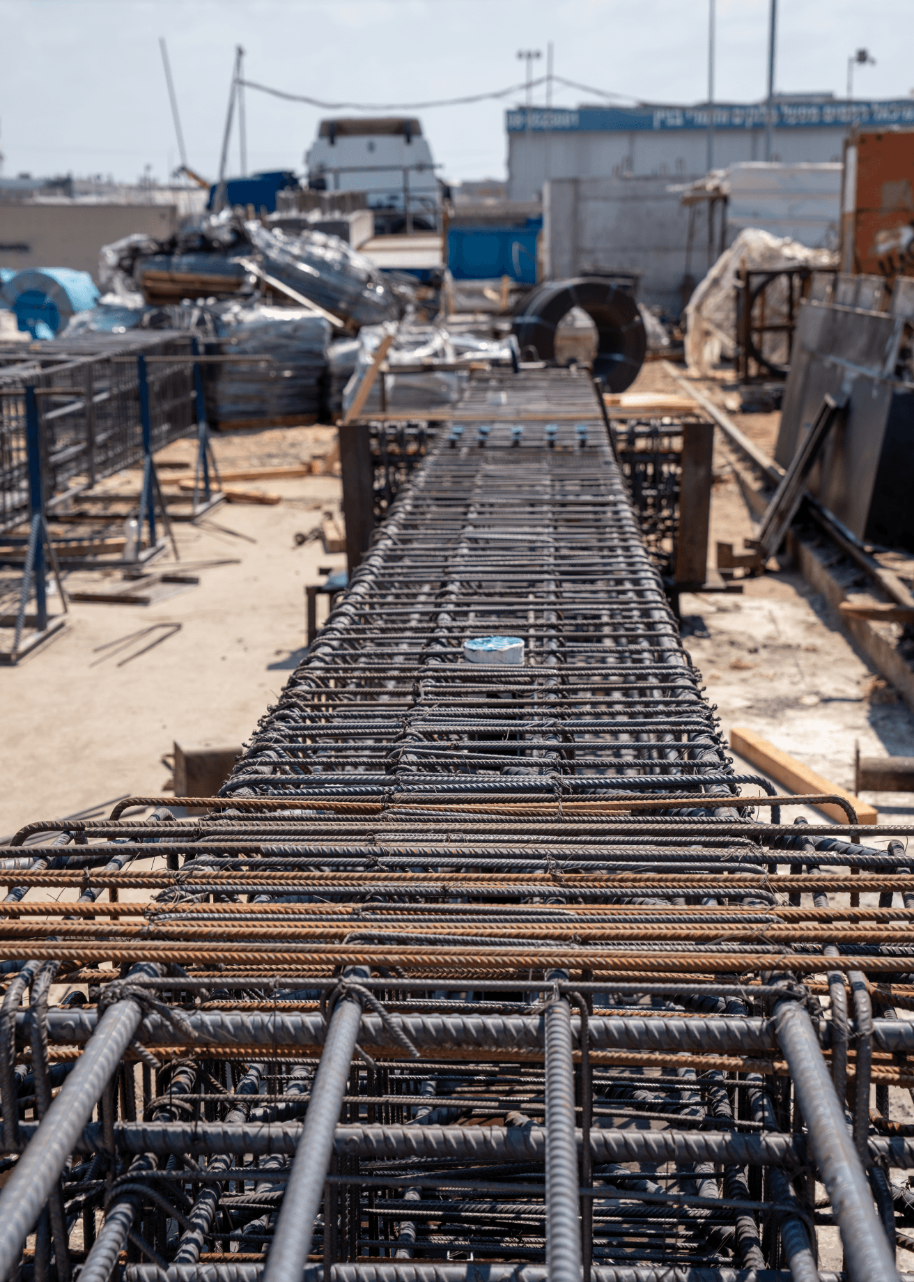 עמודים מתועשים Precast Concrete Columns