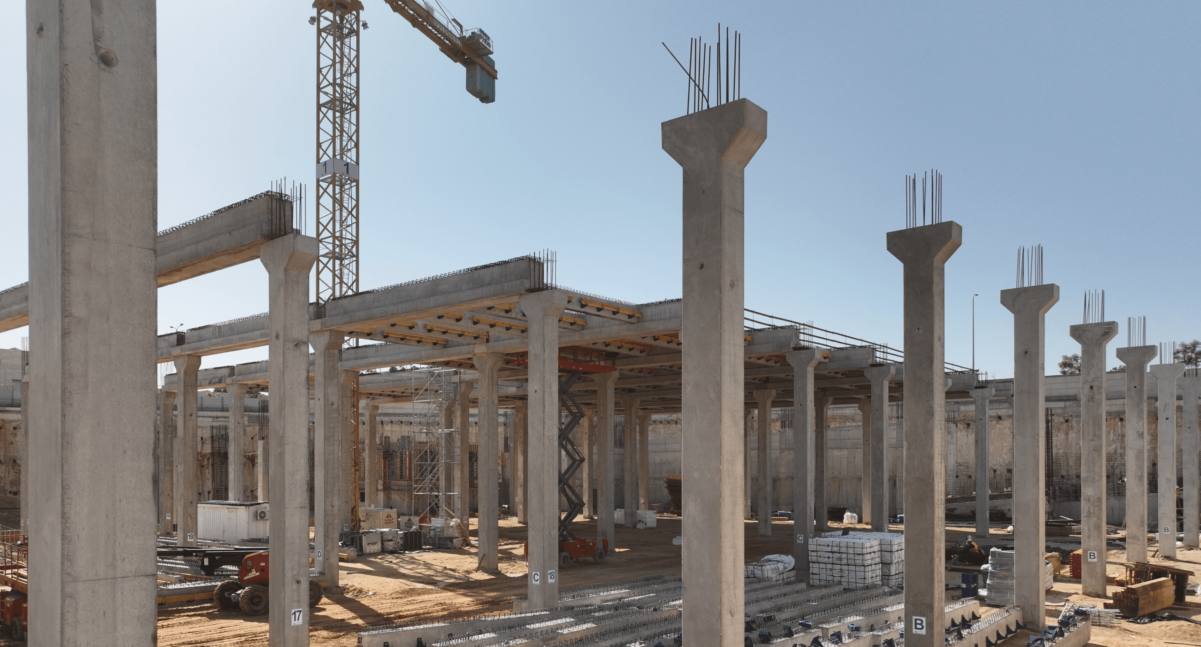עמודים מתועשים Precast Concrete Columns